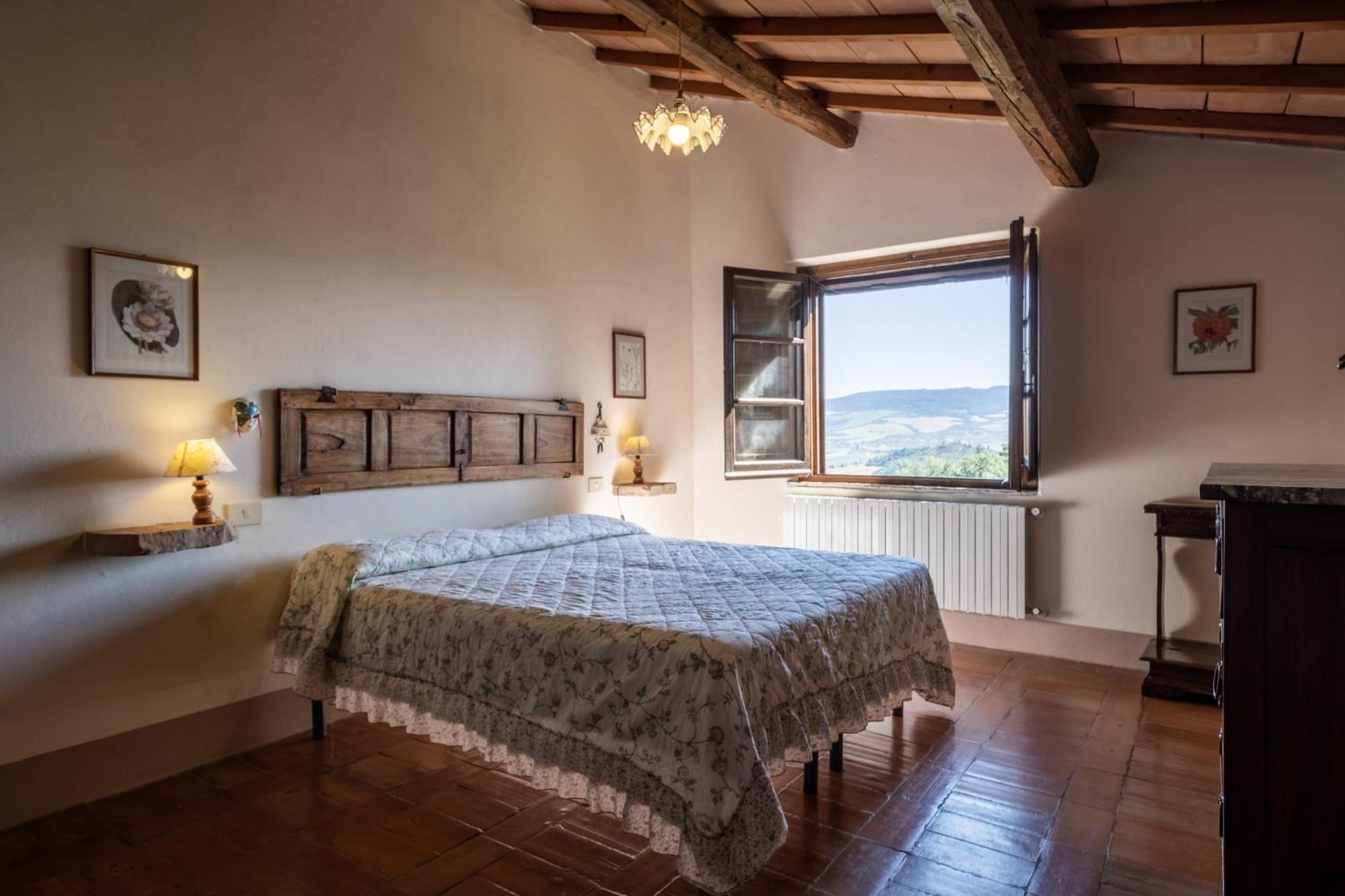 Podere La Montalla ラディコーファニ エクステリア 写真