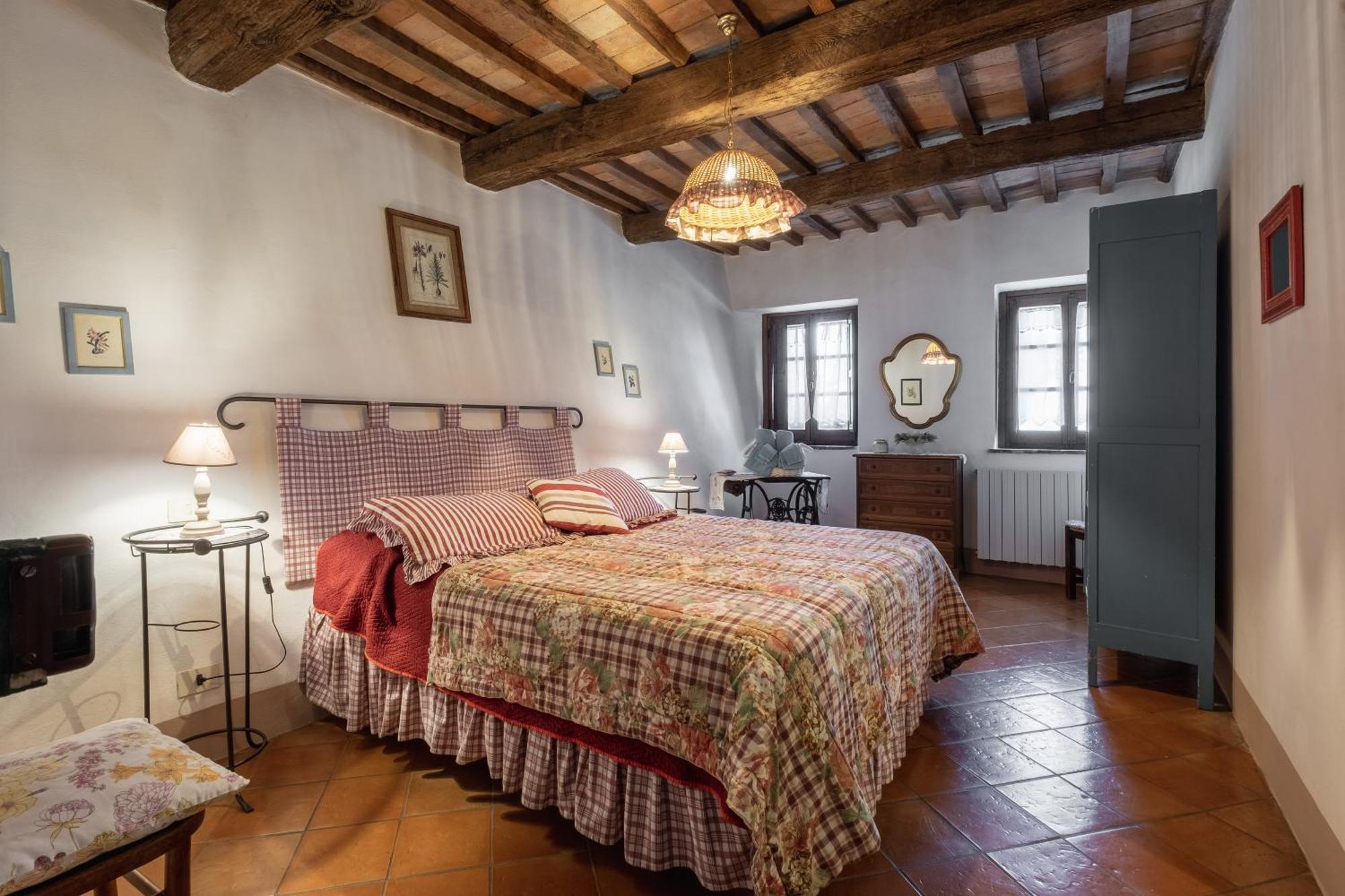 Podere La Montalla ラディコーファニ エクステリア 写真